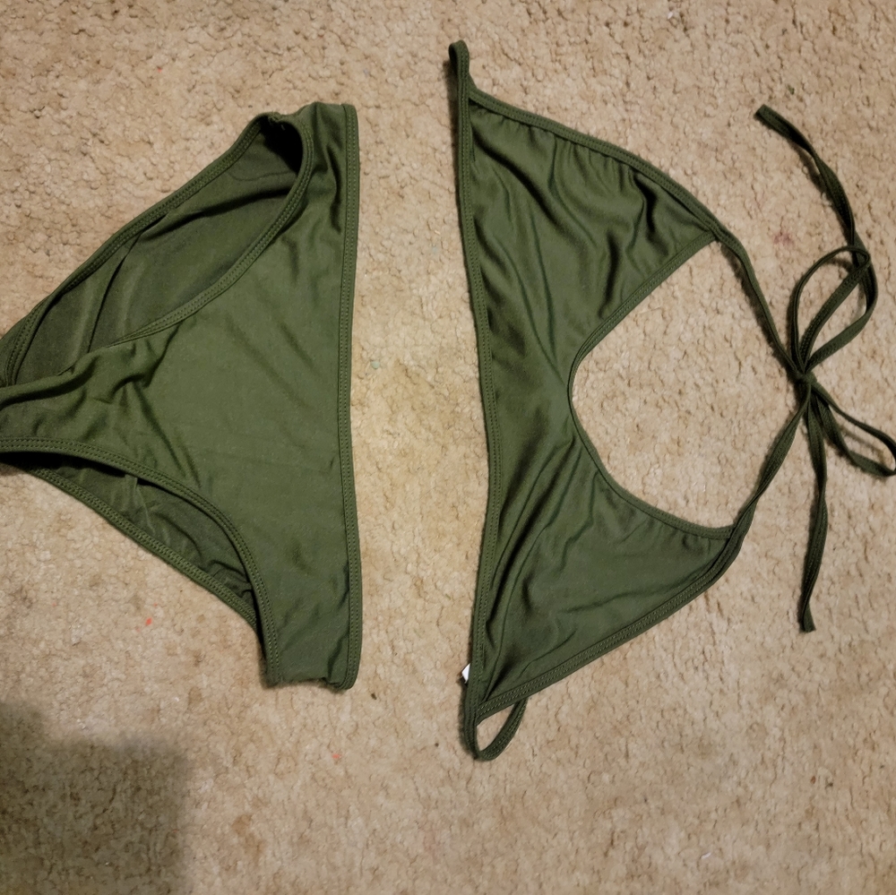 Bathing suit